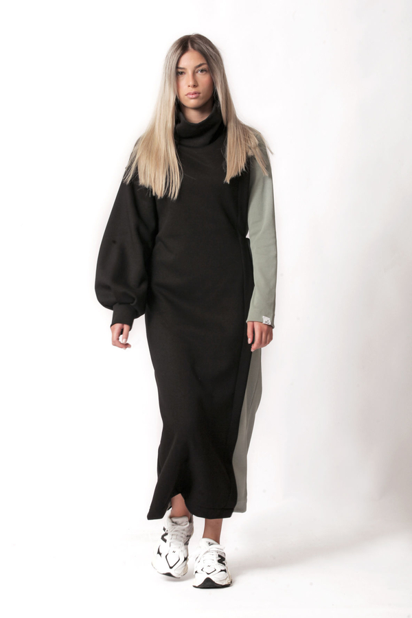 Long half dress with turtleneck