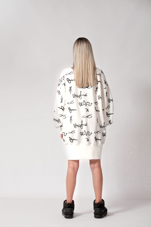 Sweatshirt dress