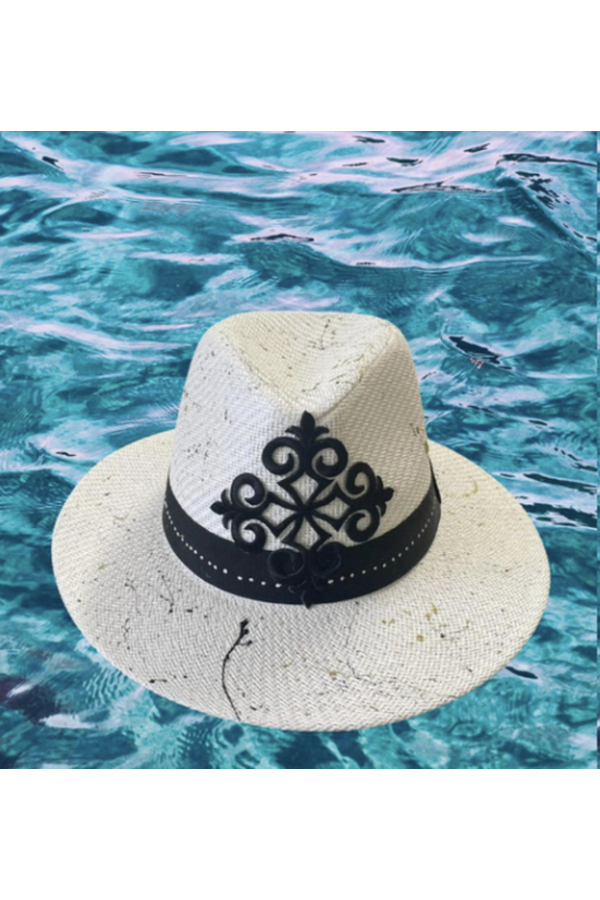 HAT 7 WINGS